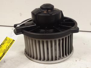 Usados Motor de ventilador de calefactor Suzuki Baleno (GC/GD) 1.6 16V Precio € 20,00 Norma de margen ofrecido por Autodemontagebedrijf Smit