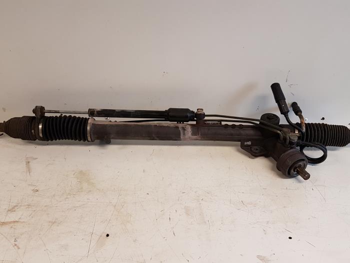 Begagnade Styrbox Volkswagen Passat (3B2) 2.3 VR5 Pris € 100,00 Marginaltabell erbjuds av Autodemontagebedrijf Smit