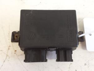Usados Interruptor de arranque Volkswagen Polo III (6N2) 1.4 16V 75 Precio € 25,00 Norma de margen ofrecido por Autodemontagebedrijf Smit