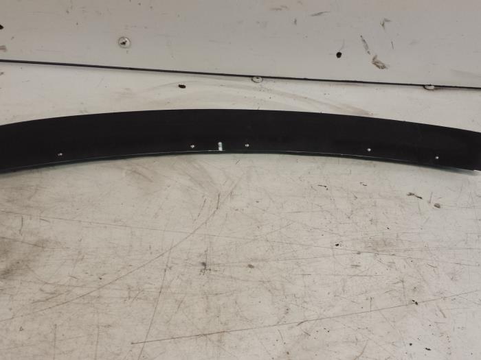 Begagnade Innerdisplay Chrysler Voyager/Grand Voyager (RG/RS) 3.3 V6 AWD Grand Voyager Pris € 25,00 Marginaltabell erbjuds av Autodemontagebedrijf Smit