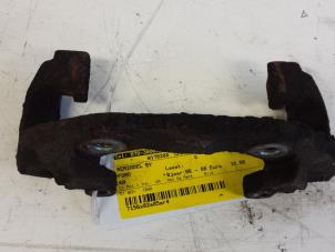 Used Front brake calliperholder, right Ford Ka I 1.3i Price € 10,00 Margin scheme offered by Autodemontagebedrijf Smit