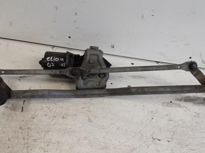 Wiper motor + mechanism from a Renault Clio II (BB/CB) 1.4 2001