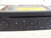 Radio CD player from a Renault Clio II Societe (SB) 1.5 dCi 65 2002