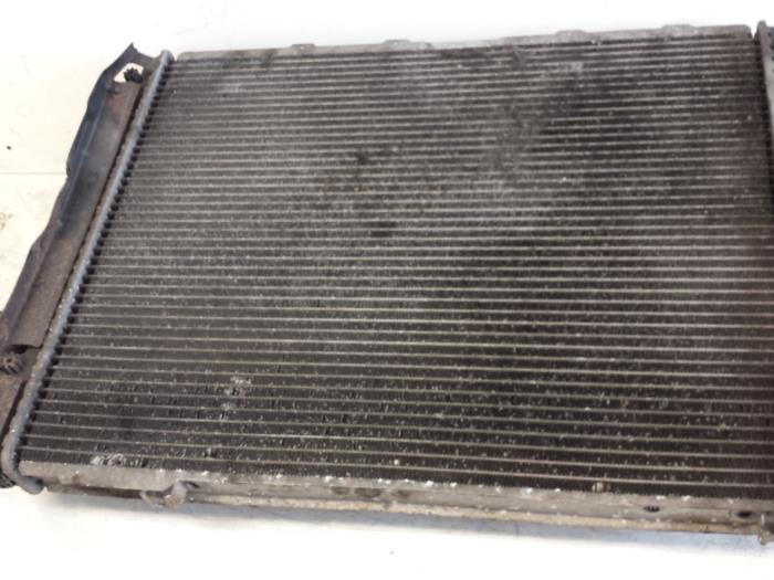 Usagé Radiateur Alfa Romeo 166 2.4 JTD Prix € 45,00 Règlement à la marge proposé par Autodemontagebedrijf Smit