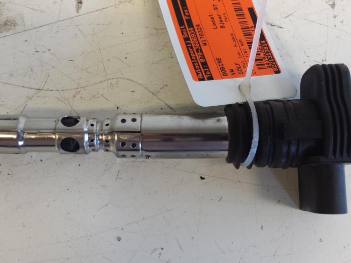 Usagé Bobine Volkswagen Golf IV (1J1) 1.8 20V Turbo Prix € 10,00 Règlement à la marge proposé par Autodemontagebedrijf Smit