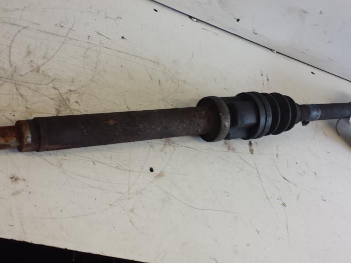 Front drive shaft, right from a Ford Fiesta 5 (JD/JH) 1.25 16V 2004
