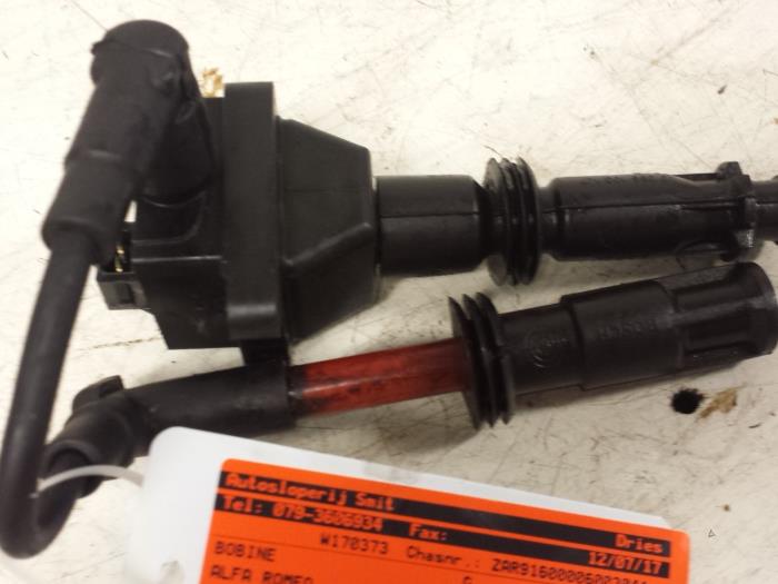Usagé Bobine Alfa Romeo GTV (916) 2.0 16V Twin Spark Prix € 20,00 Règlement à la marge proposé par Autodemontagebedrijf Smit