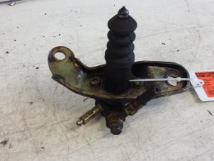 Used Clutch slave cylinder Chevrolet Tacuma 2.0 16V Price on request offered by Autodemontagebedrijf Smit