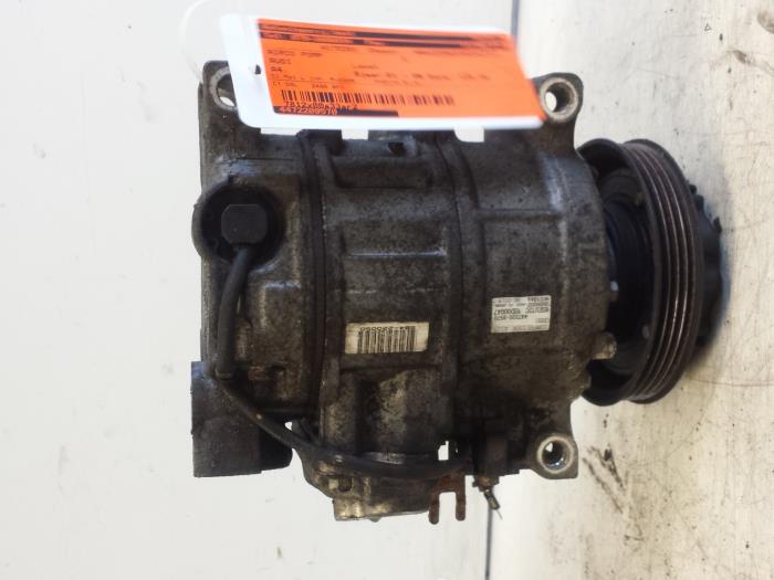 Usagé Compresseur de clim Audi A4 Avant (B6) 2.5 TDI 24V Prix € 125,00 Règlement à la marge proposé par Autodemontagebedrijf Smit