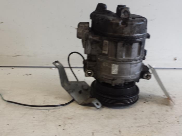 Usagé Pompe clim Volkswagen Passat Variant (3B6) 1.9 TDI 100 Prix € 40,00 Règlement à la marge proposé par Autodemontagebedrijf Smit