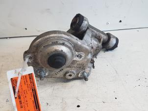 Usados Brazo portante lado superior izquierda delante Alfa Romeo 147 (937) 1.6 HP Twin Spark 16V Precio € 35,00 Norma de margen ofrecido por Autodemontagebedrijf Smit
