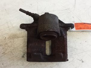 Used Front brake calliper, left Renault Megane II (LM) 1.6 16V Price € 25,00 Margin scheme offered by Autodemontagebedrijf Smit