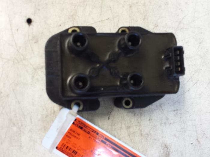 Gebrauchte Zündspule Peugeot 405 II Break (4E) 1.6 GRi,SRi Preis € 40,00 Margenregelung angeboten von Autodemontagebedrijf Smit