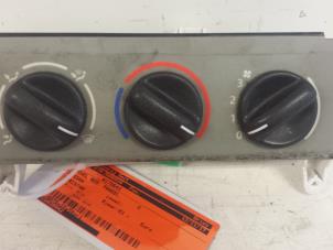 Usados Panel de control de calefacción Nissan Kubistar (F10) 1.5 dCi 60 Precio de solicitud ofrecido por Autodemontagebedrijf Smit