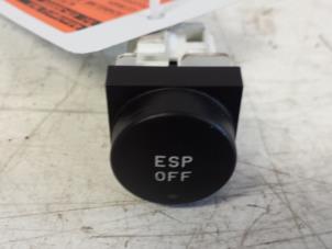 Usados Interruptor ESP Citroen Xsara Picasso (CH) 1.6 HDi 16V 110 Precio de solicitud ofrecido por Autodemontagebedrijf Smit