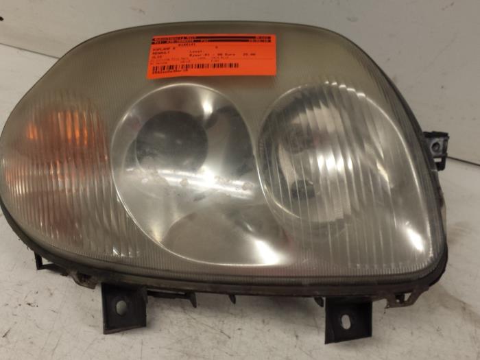 Headlight, right from a Renault Clio II (BB/CB) 1.4 16V 2001