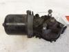 Front wiper motor from a Renault Laguna II Grandtour (KG), 2000 / 2007 2.2 dCi 150 16V, Combi/o, 4-dr, Diesel, 2.188cc, 110kW (150pk), FWD, G9T702; G9T703, 2001-10 / 2006-08, KG0F 2004