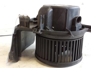 Used Heating and ventilation fan motor Renault Clio Price € 35,00 Margin scheme offered by Autodemontagebedrijf Smit