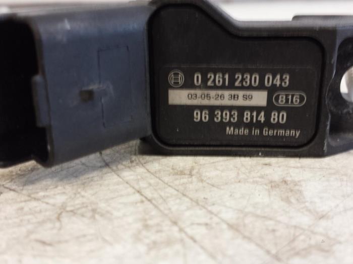Gebrauchte Map Sensor (Einlasskrümmer) Peugeot 307 SW (3H) 1.6 16V Preis € 10,00 Margenregelung angeboten von Autodemontagebedrijf Smit