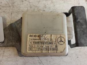 Gebrauchte Alarm Modul Mercedes CLK (W208) 2.0 200 16V Preis auf Anfrage angeboten von Autodemontagebedrijf Smit