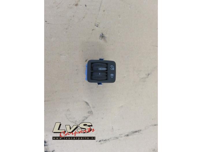 AIH headlight switch from a Volkswagen Tiguan (5N1/2)  2013