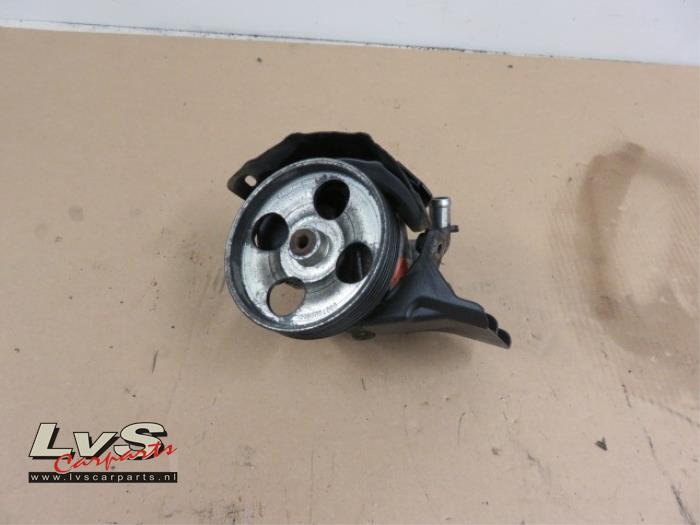 Usagé Pompe de direction Peugeot Bipper (AA) 1.4 HDi Prix € 25,00 Règlement à la marge proposé par LvS Carparts