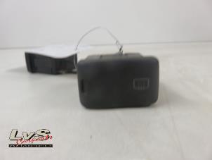 Used Switch (miscellaneous) Volkswagen Caddy Combi III (2KB,2KJ) Price on request offered by LvS Carparts
