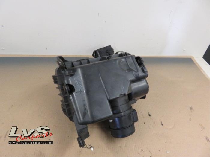 Begagnade Luftfilterhus Citroen C-Crosser Pris € 30,00 Marginaltabell erbjuds av LvS Carparts