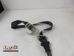 Used Rear seatbelt, left Volkswagen Transporter T5 Price on request offered by LvS Carparts