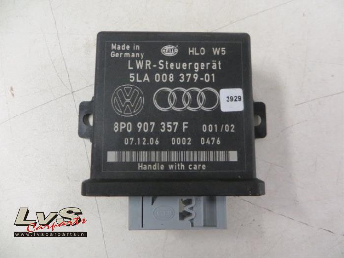 Ordinateur éclairage d'un Audi Q7 (4LB)  2007
