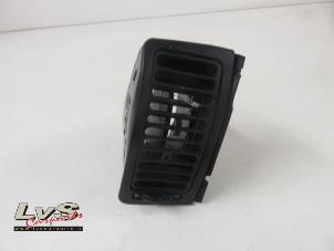 Used Dashboard vent Volkswagen Caddy II (9K9A) Price on request offered by LvS Carparts