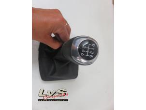 Used Gear stick cover Hyundai i30 (GDHB5) Price on request offered by LvS Carparts