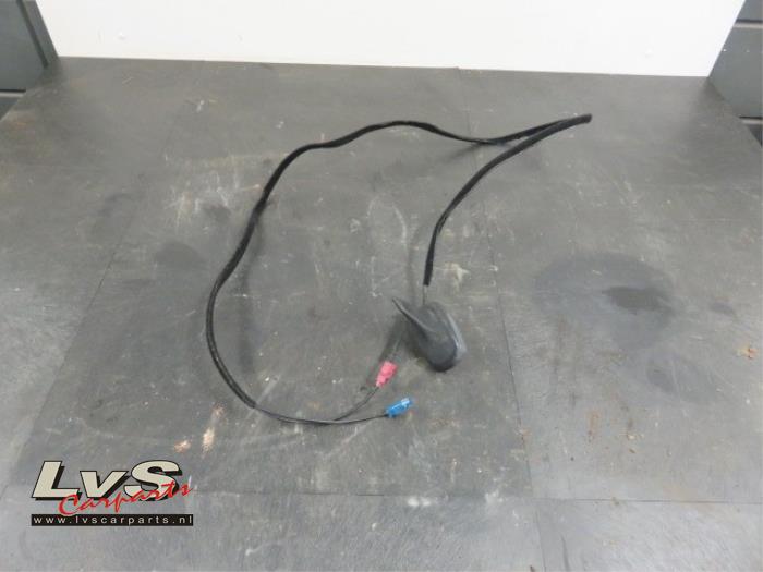 Antenna from a Audi A3 (8P1) 2.0 TDI DPF 2006