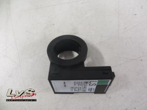 Usados Interruptor de arranque Opel Corsa C (F08/68) Precio de solicitud ofrecido por LvS Carparts