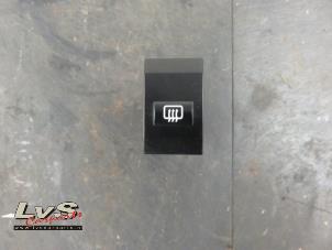 Used Rear window heating switch Kia Sorento I (JC) 2.5 CRDi 16V Price on request offered by LvS Carparts