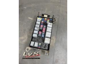Used Fuse box Kia Sorento I (JC) 2.5 CRDi 16V Price on request offered by LvS Carparts