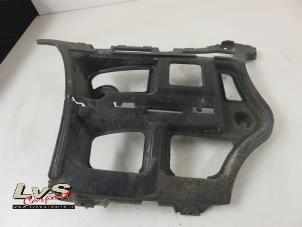 Used Rear bumper bracket, left BMW 3 serie (E90) 320i 16V Price on request offered by LvS Carparts