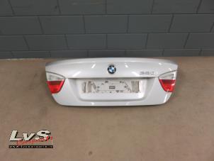 Used Boot lid BMW 3 serie (E90) 320i 16V Price on request offered by LvS Carparts