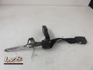 Used Rear seatbelt tensioner, right BMW 3 serie (E90) 320i 16V Price on request offered by LvS Carparts