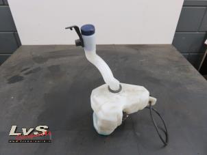 Used Front windscreen washer reservoir Fiat Punto Evo (199) 0.9 TwinAir Price € 24,00 Margin scheme offered by LvS Carparts