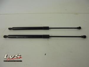 Used Set of gas struts for boot Peugeot 208 I (CA/CC/CK/CL) 1.4 HDi Price € 14,00 Margin scheme offered by LvS Carparts