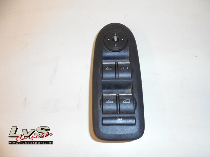 Multi-functional window switch from a Ford C-Max (DM2) 1.6 TDCi 16V 109 2008