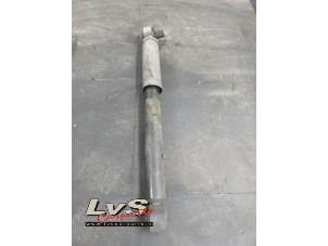 Used Rear shock absorber, left Mercedes Vito (447.6) 2.2 114 CDI 16V Price € 40,00 Margin scheme offered by LvS Carparts