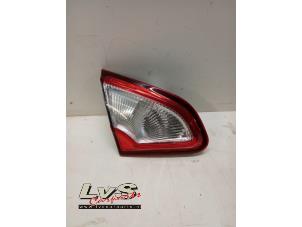 Used Taillight lens, left Nissan Qashqai (J10) 1.5 dCi Price € 32,00 Margin scheme offered by LvS Carparts