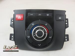 Usados Panel de control de calefacción Kia Venga 1.4 CVVT 16V Precio € 65,00 Norma de margen ofrecido por LvS Carparts