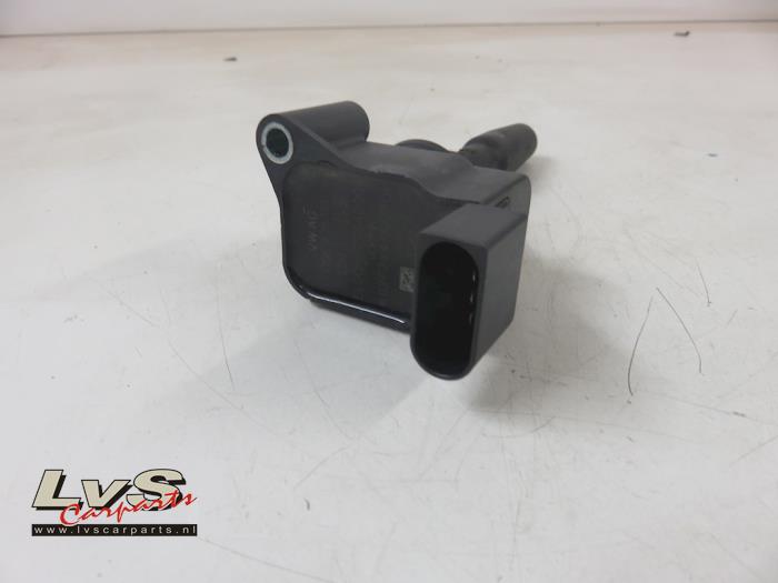 Usagé Bobine Volkswagen Golf VII (AUA) 1.4 TGI 16V Prix € 20,00 Règlement à la marge proposé par LvS Carparts