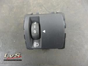 Used AIH headlight switch Renault Twingo III (AH) 1.0 SCe 70 12V Price € 16,00 Margin scheme offered by LvS Carparts