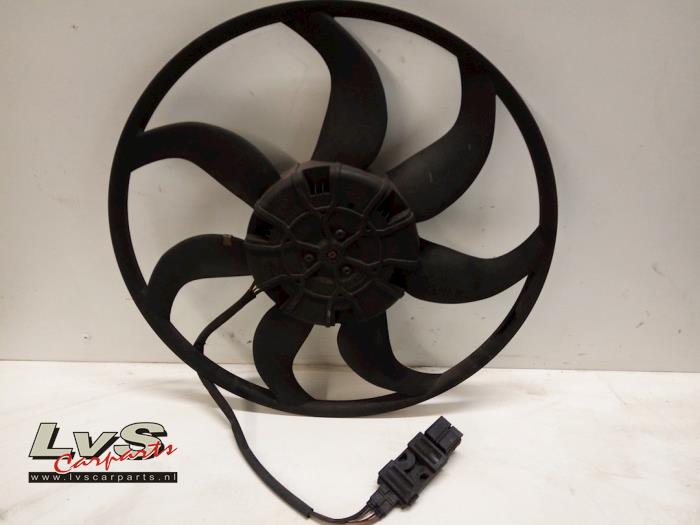 Cooling fans from a BMW 3 serie (E90) 330Xd 24V 2009