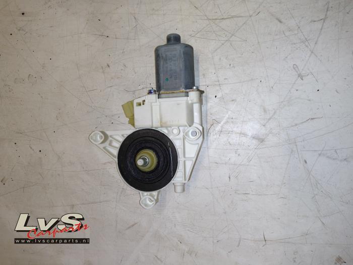 Moteur de vitre de déflecteur