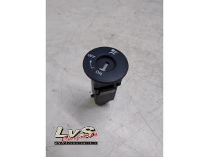 Used Airbag lock Nissan Qashqai (J10) 1.6 16V Price € 10,00 Margin scheme offered by LvS Carparts